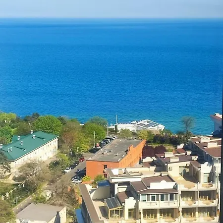 Ξενοδοχείο με διαμερίσματα аркадия панорама с видом на море 4*